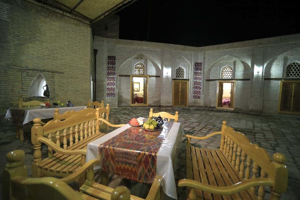 Khurjin Hotel Bukhara Exterior foto